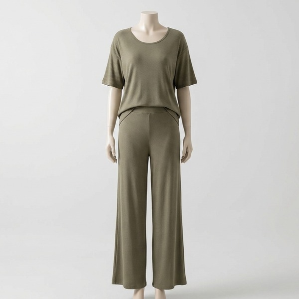 Conjunto Calça Pantalona e Blusa